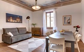 Pisana Apartment By Mamo Florence